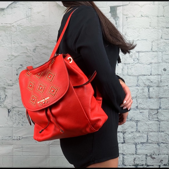 Michael Kors Handbags - 💥BFSALE💥 Michael kors Riley sangria Backpack